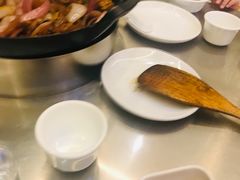 -胡须佬鸡煲四季火锅店(石厦西村直营店)