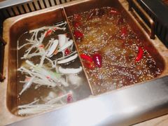 -老牌坊云南鱼豆花火锅(嵩山店)