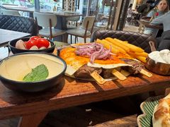 -ELI FALAFEL Lebanese&Mediterranean黎巴嫩美食(富城路店)