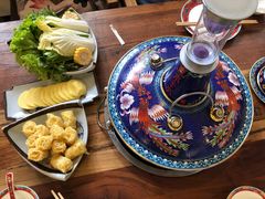 -毛辣果·贵州红酸汤牛肉火锅(西单店)