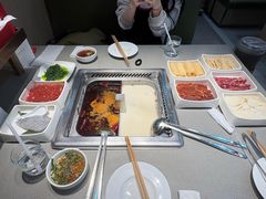 -海底捞火锅(杭州滨江九宜城店)