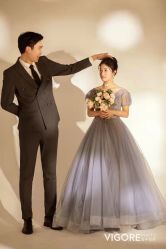 -雪中彩影婚纱摄影·微光艺术中心