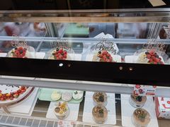 -花花卷卷·鲜食蛋糕(静安久光百货店)