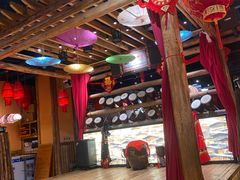 -老滇山寨•云南特色菜•地方菜•民族风情歌舞表演(金碧店)