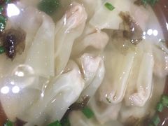 鲜肉小馄饨-桐香园小笼包(百井坊巷店)