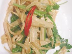 -高第街56号餐厅(美莲广场店)