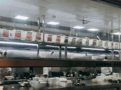 -绿草地·湘菜(酃湖师院店)