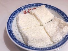 -赵记传承特色牛奶甜品(泉城广场店)
