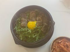 肥牛石锅拌饭-HONGA HONGA雄家(曹路店)