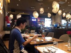 大堂-原石牛扒·约会餐厅(龙城万科里店)