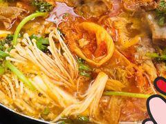 -喇喇排骨火锅·传统韩式脊骨汤(望京西园总店)