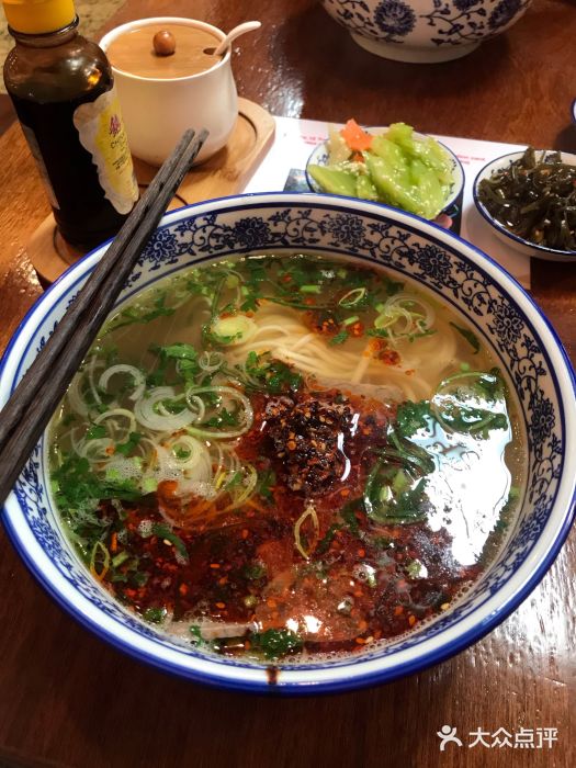 金味德兰州牛肉拉面图片
