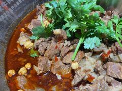 -大众跷脚牛肉馆·非遗传承单位(峨眉山店)