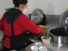 -巍山𤆵肉饵丝