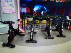 -嗨翻Hi-Fun竞技主题乐园·蹦床亲子生日轰趴(国光1937店)