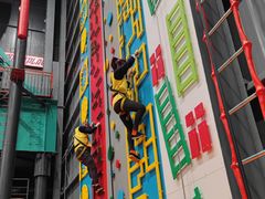 -极限PLAY运动娱乐新世界·团建派对潮玩休闲馆·室内蹦极高空游乐园