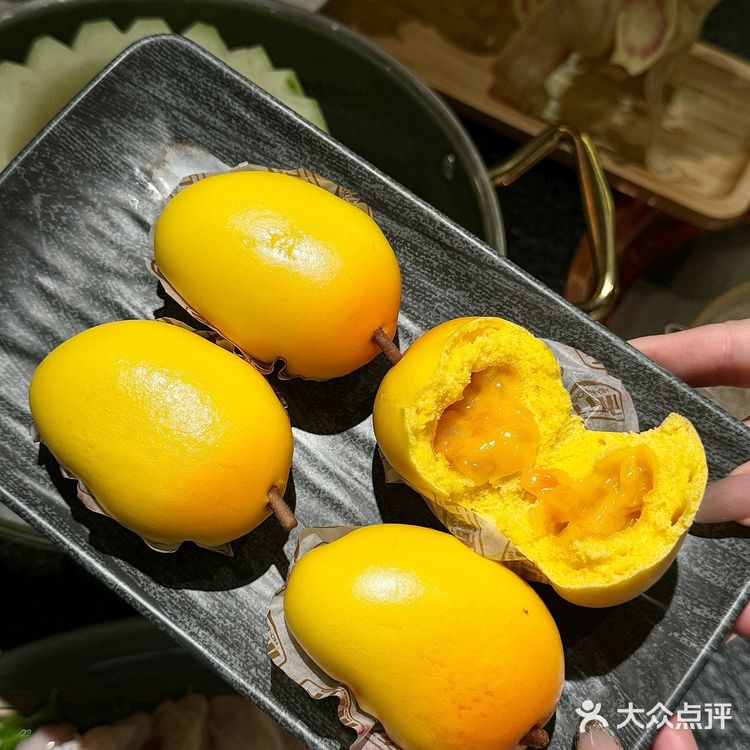 在深圳吃到鱼生界的南波万 就在后海……