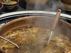 -阿山卓·野生菌火锅·纳西火塘烤肉