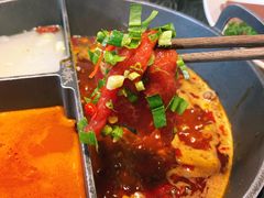 绝代双椒小嫩牛-热火朝天鲜切牛肉火锅(南强街巷店)