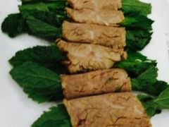 -香巴拉云南餐厅(华莱坞店)