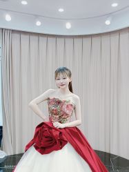 -拉瑞娜LaReine婚纱礼服高级定制