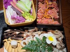 -花菇朵·云山雀 ll 野生菌锅·野果酸汤·精品滇菜(万柳店)