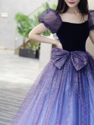 -洋洋婚纱品牌集合店