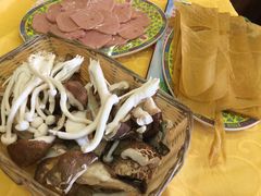 -清真·马家火锅美食城(镇江北路店)