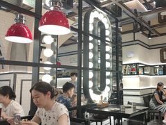 -高第街56号餐厅(美莲广场店)