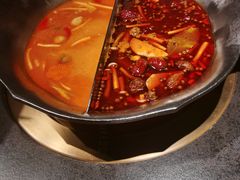 台式麻辣锅-湊湊火锅·茶憩(杭州湖滨银泰in77店)