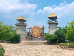 -茅山东方盐湖城景区