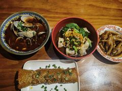-爆炸头阿姨小四川正宗川味小吃(无任何分店)