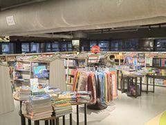 -新华书店(市民中心店)