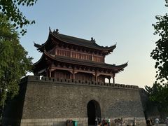 -巴陵广场