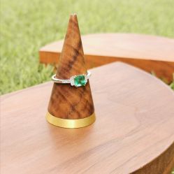 -威德钻石-克拉钻大本营(南京东路店)