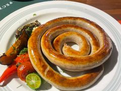 -米德维奇俄式西餐厅(西六道街店)