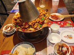 -沪小二铜炉蛙锅(苏州中心星悦汇店)