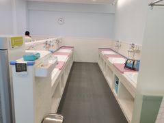 -龙格亲子游泳·水育早教运动中心(绿宝中心)