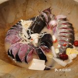 爱吃鱼人的福利～超鲜美的现杀清江鱼～老福耶小草帽石锅鱼