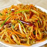 夏日必做家常小炒之榨菜丝炒胡萝卜丝