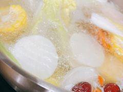 牛骨汤底-手选潮汕鲜活牛肉火锅(二七广场店)