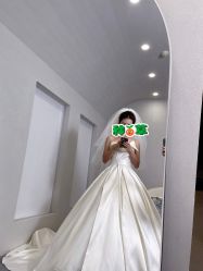 -艾米丽婚纱礼服