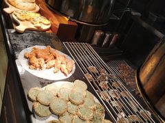 -领鲜活海鲜榴莲自助火锅(东门店)