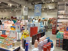 -纪念日百货(万达广场店)