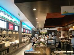-齐河孔雀王温泉酒店·金孔雀自助百汇