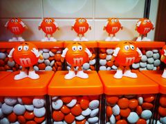 -m豆巧克力世界(上海世茂广场店)