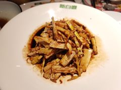 -新白鹿餐厅(滨江银泰店)