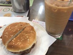 猪扒包-兰芳园(上环店)