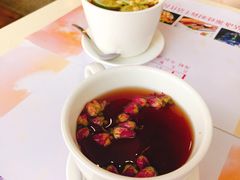 -樱花里音乐餐吧·牛扒椰子鸡(东圃店)