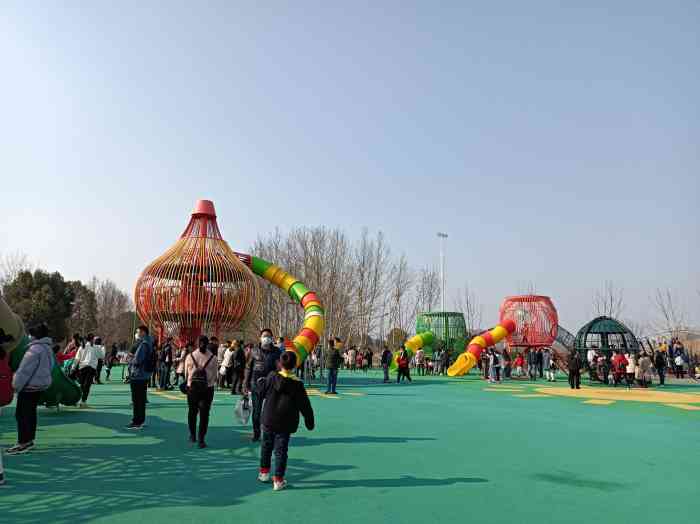 李宁体育园-"孩子的天堂,今年合肥的春天很舒服98时间.